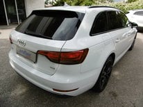 AUDI A4 SPORT AUTO 1