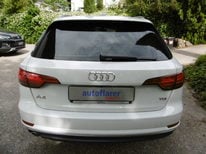 AUDI A4 SPORT AUTO 1