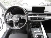 AUDI A4 SPORT AUTO 1