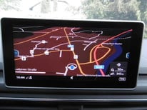 AUDI A4 SPORT AUTO 1