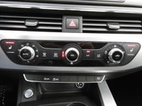 AUDI A4 SPORT AUTO 1