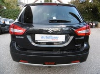 SUZUKI SX4 S CROSS SCHWARZ