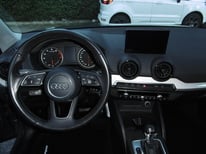 AUDI Q2 1,4 TFSI GRAU