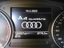 AUDI A4 DUNKEL BLAU
