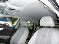 AUDI A4 DUNKEL BLAU