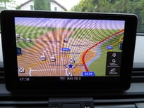 AUDI Q5 GRAU S-LINE 2514