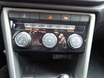 VW T-ROC WEISS 7953