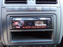 VW POLO 1,6 TDI SILBER