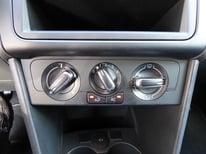 VW POLO 1,6 TDI SILBER