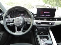 AUDI A4 NEU 2218
