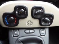 FIAT PANDA 4X4 WEISS EZ969DF
