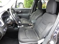 JEEP RENEGADE GRAU 7326