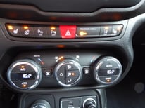 JEEP RENEGADE GRAU 7326