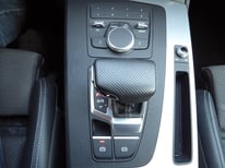 AUDI Q5 3,0TDI S-LINE GRAU 3530
