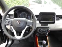 SUZUKI IGNIS SCHWARZ 2WD 6540