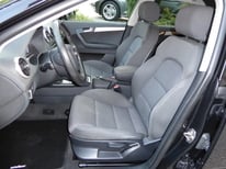 AUDI A3 1,6 TDI SCHWARZ EJ804NN