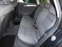 AUDI A3 1,6 TDI SCHWARZ EJ804NN