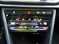 VW T-ROC GK640XN