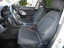 AUDI Q3 WEISS GB588PP