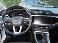 AUDI Q3 WEISS GB588PP