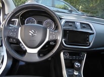 SUZUKI SX4 S CROSS WEISS FV363RE