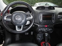 JEEP RENEGADE SCHWARZ GJ875KC