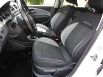 VW POLO CROSS FG487NA