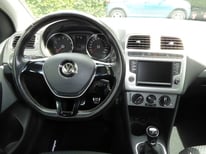 VW POLO CROSS FG487NA