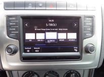 VW POLO CROSS FG487NA