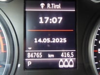 AUDI Q2 S-LINE WEISS 7643
