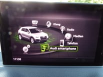 AUDI Q2 S-LINE WEISS 7643