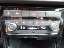 VW T-CROSS WEISS 1652