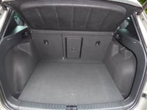 SEAT ATECA GRAU FF933CL