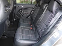 MERCEDES A180 GRAU FY905VV