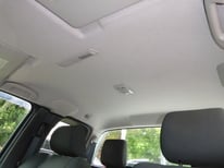 NISSAN NAVARA SILBER