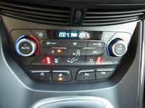 FORD KUGA WEISS 4355