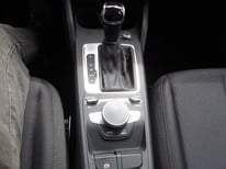 AUDI Q2 SCHWARZ GE062SS