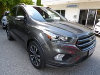 FORD KUGA GRAU 0519