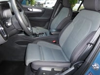 VOLVO XC40 BLAU GK775RY