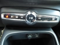 VOLVO XC40 BLAU GK775RY