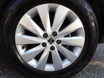 SEAT ARONA WEISS GS999LW