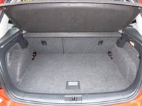 VW POLO ROT GY857WD
