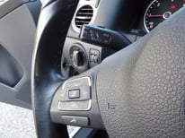 VW TIGUAN 2,0TDI SILBER 4758
