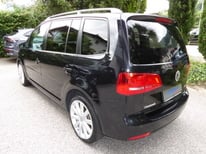 VW TOURAN SCHWARZ 5845