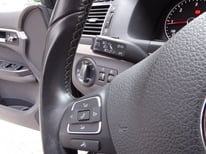 VW TOURAN SCHWARZ 5845