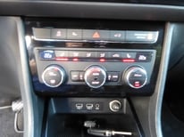 SEAT ATECA WEISS GJ853KD