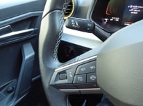 SEAT ARONA WEISS GS004JZ