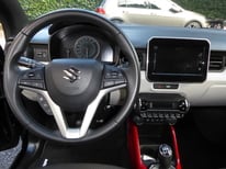SUZUKI IGNIS SCHWARZ 9200
