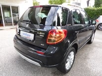 SUZUKI SX4 SCHWARZ 6459