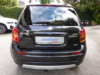 SUZUKI SX4 SCHWARZ 6459